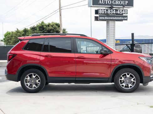Used 2023 Honda Passport TrailSport image 8