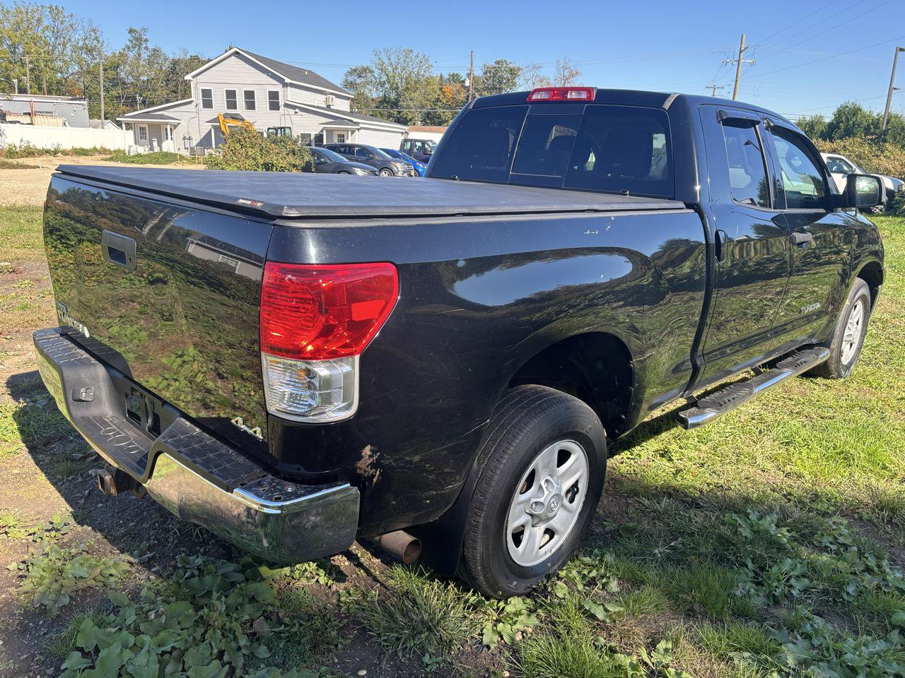 Used 2011 Toyota Tundra 4x4 Double Cab w/ Tow Pkg image 5