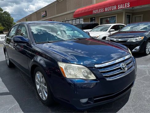 Used 2006 Toyota Avalon XLS FWD image 1