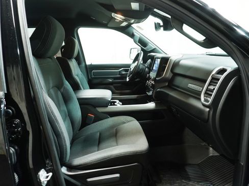 Used 2021 RAM 1500 Big Horn AWD/4WD image 12