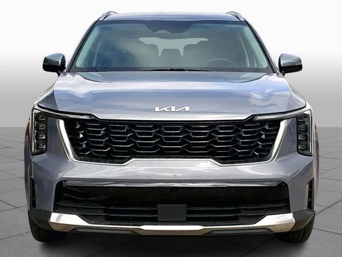 Certified 2024 Kia Sorento S image 4