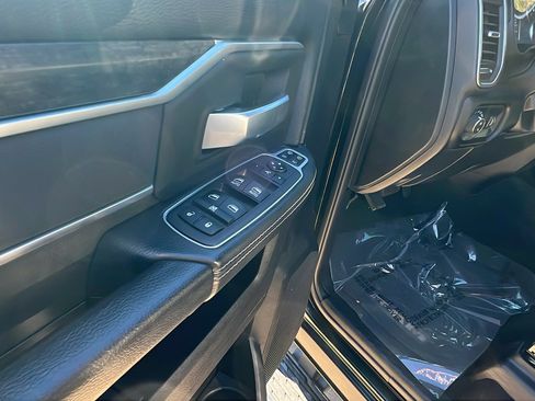 Used 2024 RAM 2500 Big Horn w/ Bed Utility Group image 15