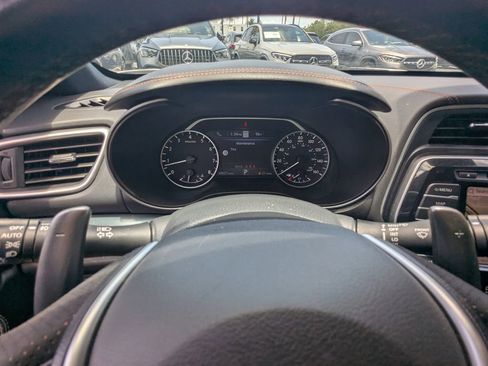 Used 2023 Nissan Maxima SR w/ Sport Mat Group FWD image 17