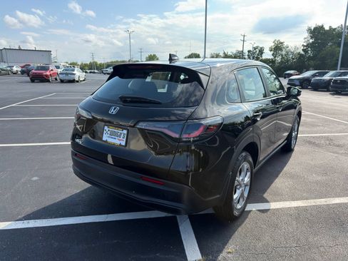 Used 2024 Honda HR-V LX image 5