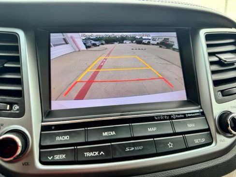 Used 2018 Hyundai Tucson SEL Plus FWD image 16