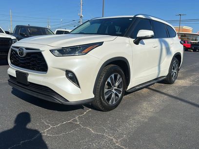Used 2021 Toyota Highlander XLE