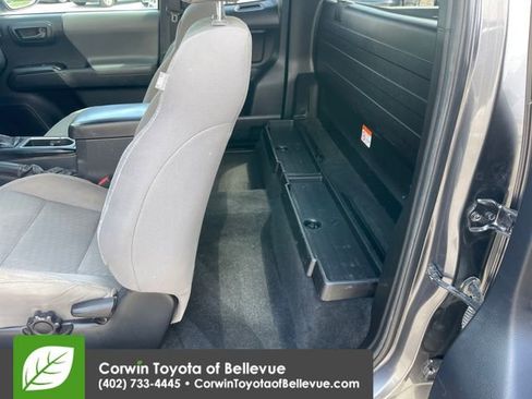 Certified 2022 Toyota Tacoma SR AWD/4WD image 23