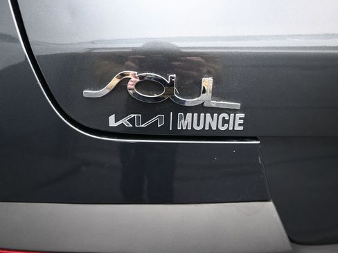 Used 2020 Kia Soul LX image 10