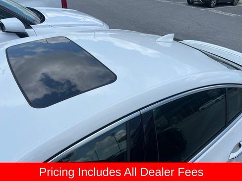 Used 2017 Chevrolet Cruze Premier FWD image 8