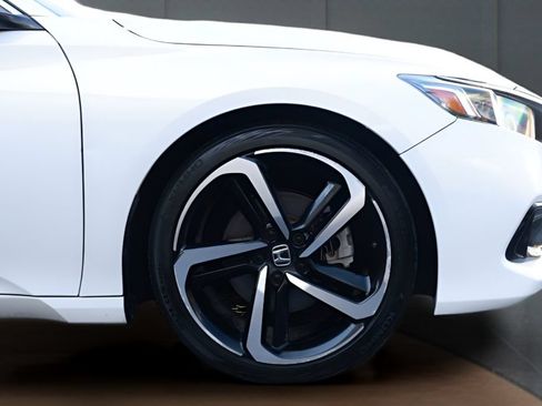 Used 2021 Honda Accord Sport image 15