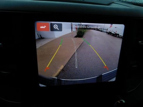 Used 2024 RAM 2500 Tradesman w/ Chrome Appearance Group image 27