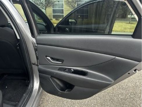 Used 2023 Hyundai Elantra SEL w/ Convenience Package image 23