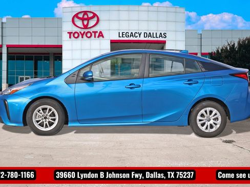 Used 2022 Toyota Prius L Eco image 6