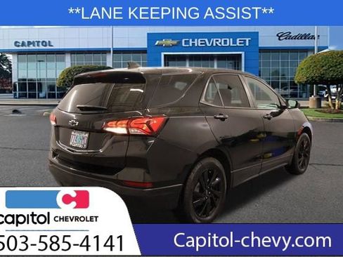 Used 2023 Chevrolet Equinox LS w/ LS Convenience Package AWD/4WD image 3