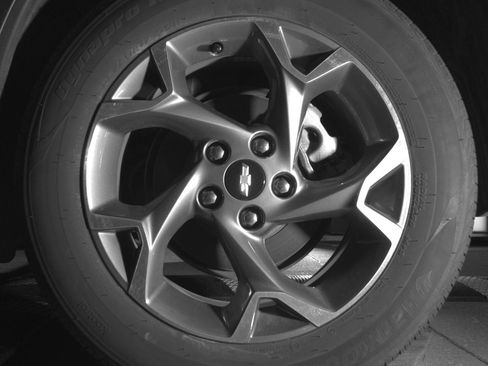 Used 2025 Chevrolet Trax LT FWD image 14