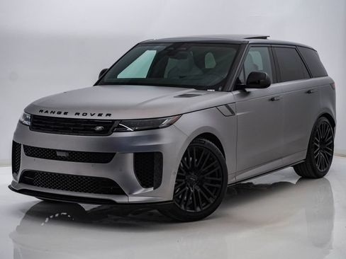 Used 2026 Land Rover Range Rover Sport SV AWD/4WD image 3
