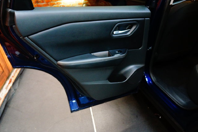 Used 2025 Nissan Rogue SV AWD/4WD image 31