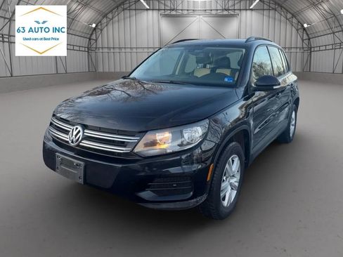 Used 2017 Volkswagen Tiguan S image 1