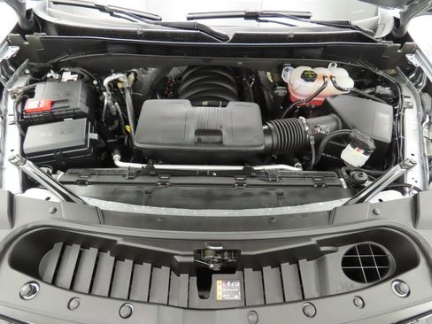 Used 2025 Cadillac Escalade ESV Sport image 29