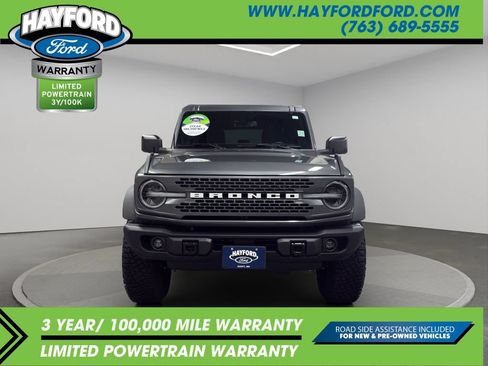 Used 2023 Ford Bronco Badlands w/ Sasquatch Package AWD/4WD image 6