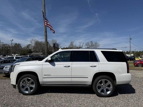 Used 2019 GMC Yukon Denali w/ Denali Ultimate Package image 1