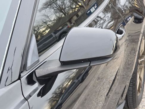 Used 2015 Ford Mustang Premium image 29