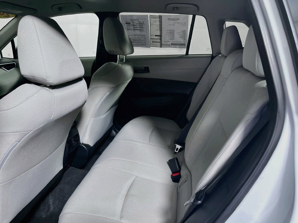 Used 2024 Toyota Corolla Cross LE AWD/4WD image 25