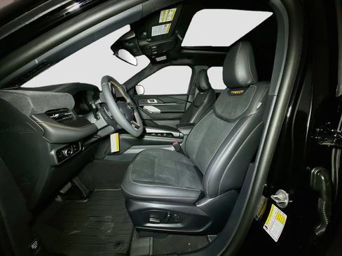 New 2026 Ford Explorer Tremor w/ Tremor Ultimate Package AWD/4WD image 18