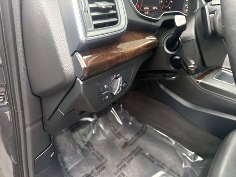 Used 2019 Audi Q5 2.0T Premium Plus w/ Premium Plus Package image 22