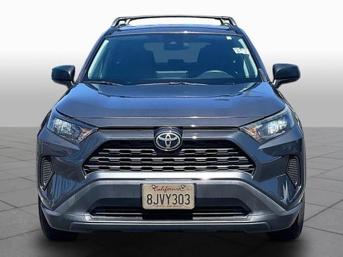 Used 2019 Toyota RAV4 LE w/ Carpet Mat Package FWD image 3