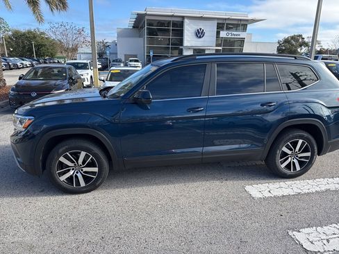 Used 2022 Volkswagen Atlas SE image 3