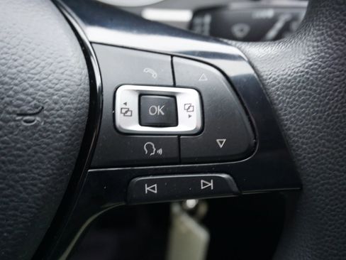 Used 2018 Volkswagen Atlas Launch Edition image 30