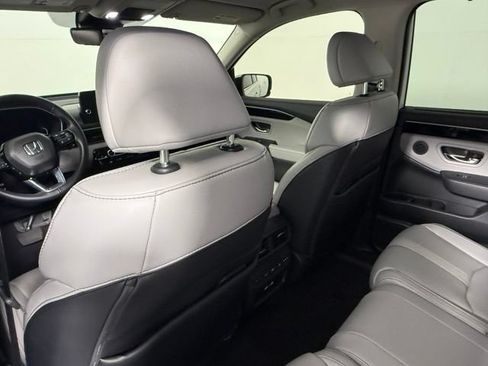 Used 2023 Honda Pilot EX-L image 35