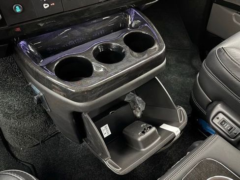 New 2026 GMC Savana 2500 w/ Driver Convenience Package RWD image 32