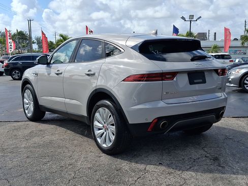 Used 2019 Jaguar E-PACE SE image 7