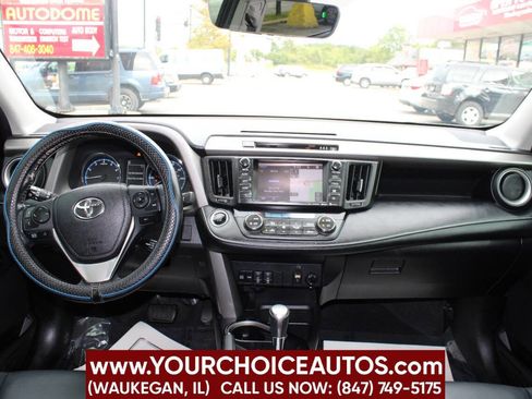 Used 2018 Toyota RAV4 Limited image 19