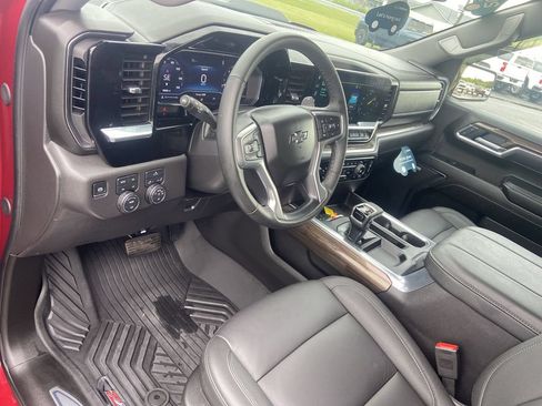 Certified 2025 Chevrolet Silverado 1500 LT Trail Boss w/ Convenience Package II AWD/4WD image 10