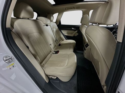 Used 2018 Audi Q5 2.0T Premium Plus w/ Premium Plus Package image 30