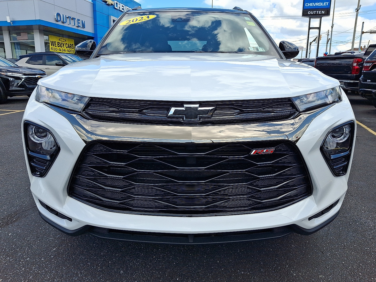 Used 2023 Chevrolet TrailBlazer RS w/ Sun and Liftgate Package AWD/4WD image 8