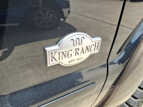Used 2015 Ford F250 King Ranch w/ FX4 Off-Road Package AWD/4WD image 10