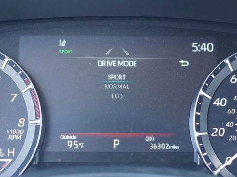 Used 2021 Toyota Highlander Limited FWD image 48