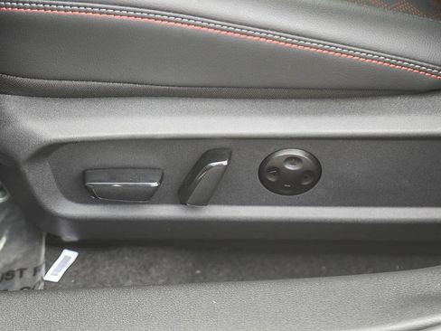 New 2026 Nissan Sentra SR w/ SR Premium Package FWD image 23