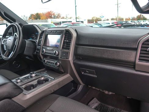 Used 2021 Ford Expedition XLT image 21