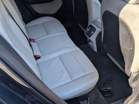 Used 2020 Volvo XC40 T5 Inscription image 25