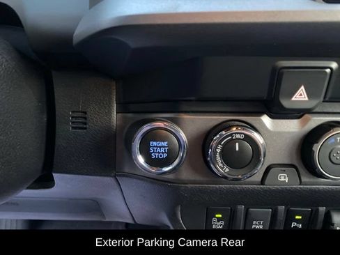 Used 2021 Toyota Tacoma TRD Sport w/ Technology Package AWD/4WD image 16