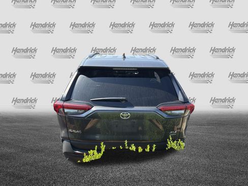 Used 2025 Toyota RAV4 XLE AWD/4WD image 9