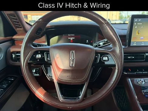 Used 2022 Lincoln Aviator Black Label w/ Class IV Trailer Tow Package AWD/4WD image 17