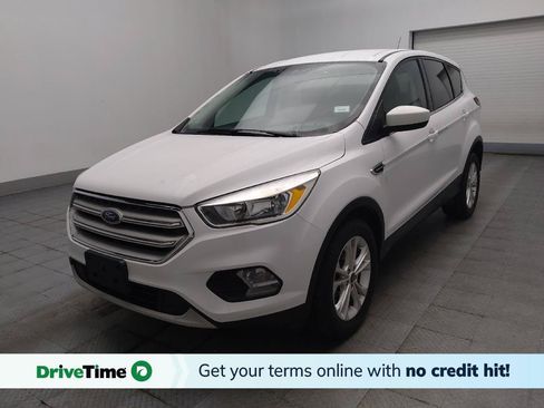 Used 2019 Ford Escape SE FWD image 1