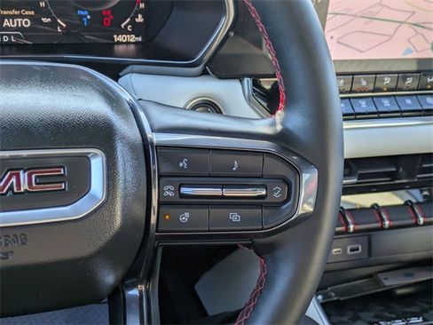 Used 2023 GMC Canyon AT4X image 19