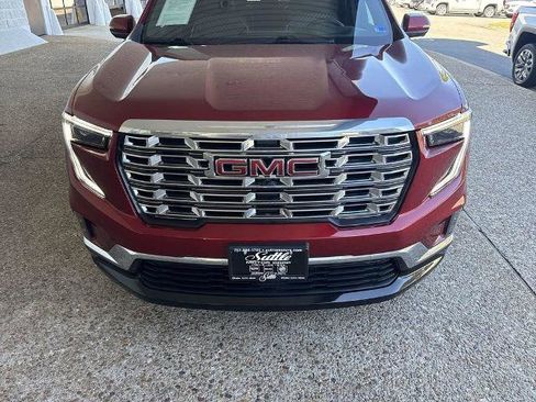 Certified 2024 GMC Acadia Denali w/ LPO, Floor Liner Package AWD/4WD image 31